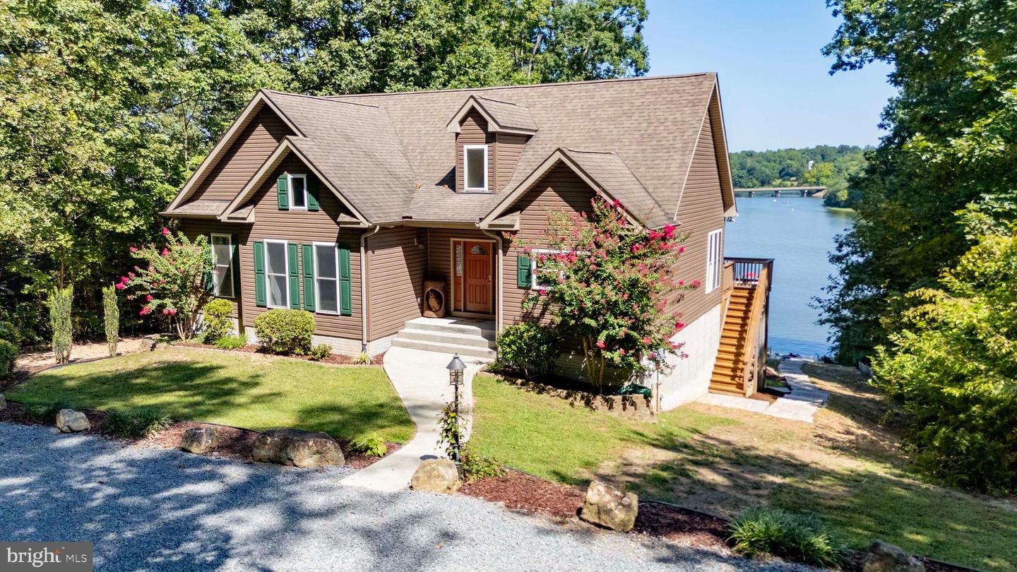 393 MOUNTAIN VW, MINERAL, Virginia 23117, 5 Bedrooms Bedrooms, 8 Rooms Rooms,4 BathroomsBathrooms,Residential,For sale,393 MOUNTAIN VW,VALA2008420 MLS # VALA2008420