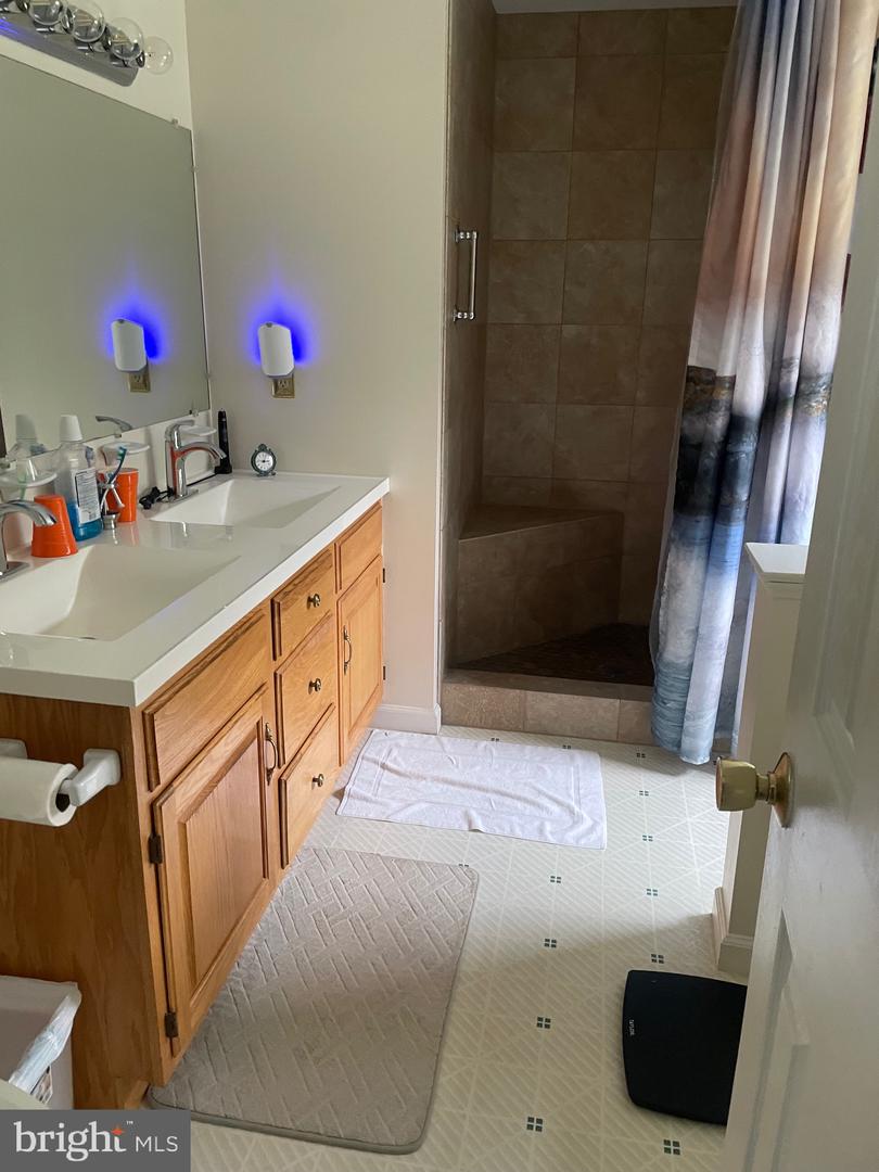 4285 GLORY RD, BEALETON, Virginia 22712, 4 Bedrooms Bedrooms, ,3 BathroomsBathrooms,Residential,For sale,4285 GLORY RD,VAFQ2017900 MLS # VAFQ2017900 4285 GLORY RD, BEALETON, Virginia 22712, 4 Bedrooms Bedrooms, ,3 BathroomsBathrooms,Residential,For sale,4285 GLORY RD,VAFQ2017900 MLS # VAFQ2017900