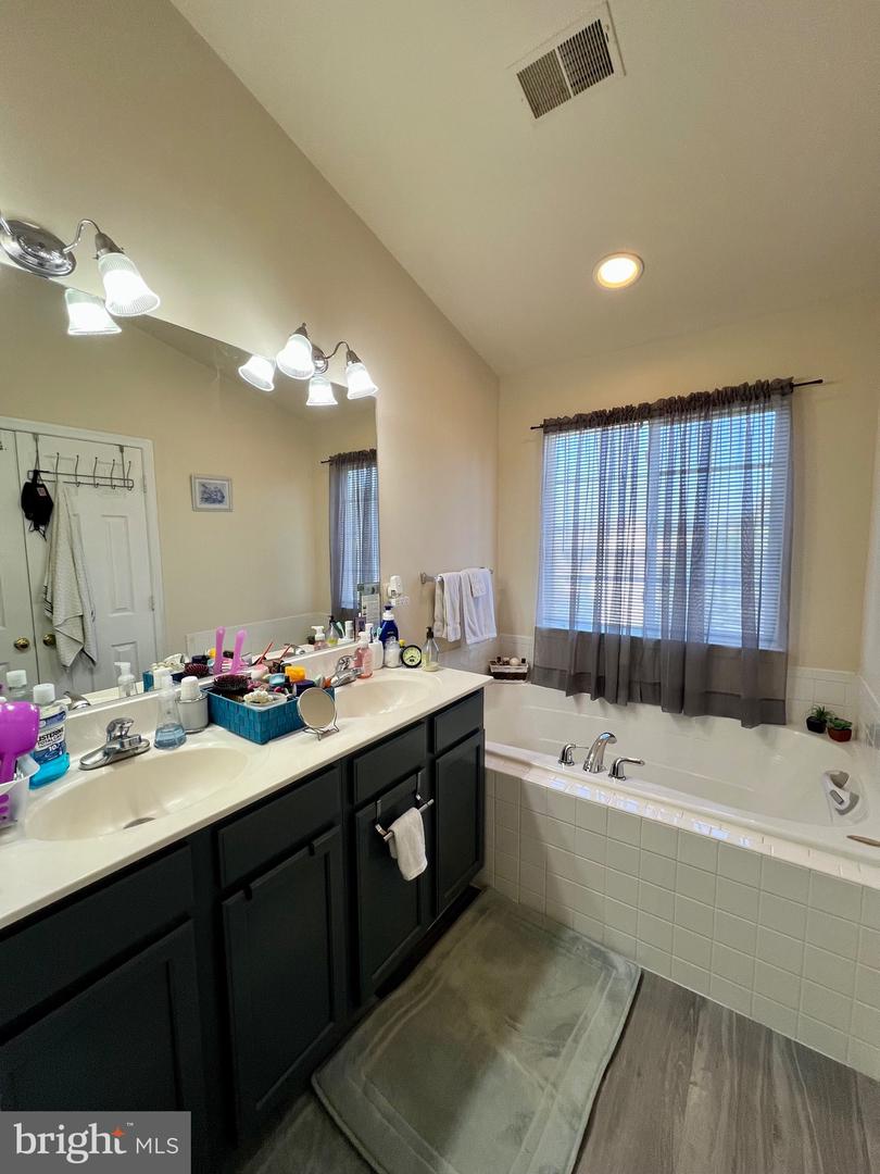 9409 LANAE LN, MANASSAS PARK, Virginia 20111, 4 Bedrooms Bedrooms, ,3 BathroomsBathrooms,Residential,For sale,9409 LANAE LN,VAMP2003222 MLS # VAMP2003222