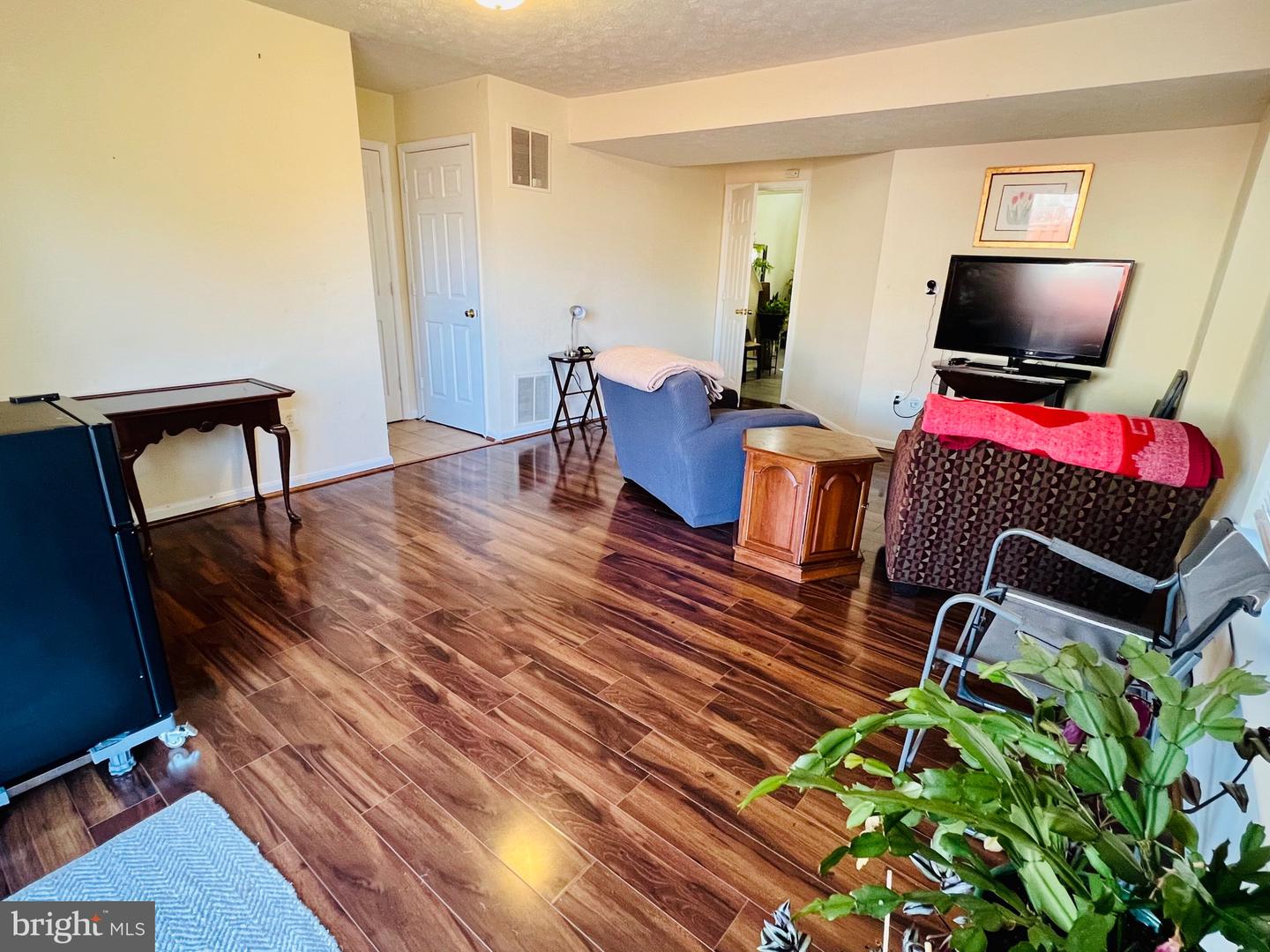 9409 LANAE LN, MANASSAS PARK, Virginia 20111, 4 Bedrooms Bedrooms, ,3 BathroomsBathrooms,Residential,For sale,9409 LANAE LN,VAMP2003222 MLS # VAMP2003222