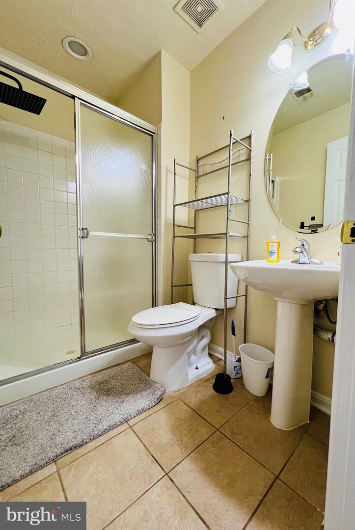 9409 LANAE LN, MANASSAS PARK, Virginia 20111, 4 Bedrooms Bedrooms, ,3 BathroomsBathrooms,Residential,For sale,9409 LANAE LN,VAMP2003222 MLS # VAMP2003222