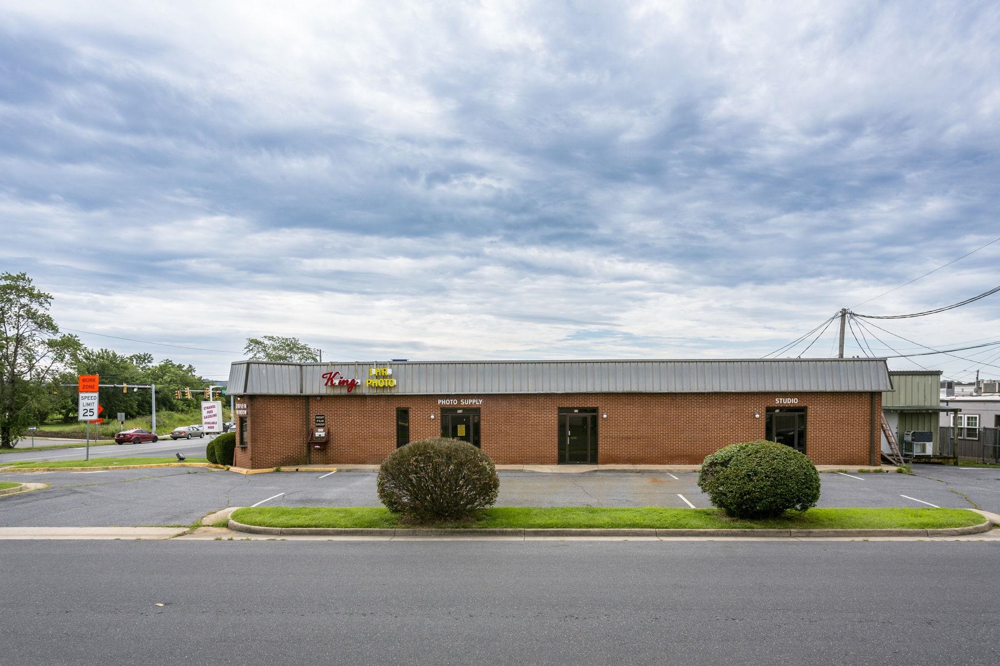 889 E MARKET ST, HARRISONBURG, Virginia 22801, ,Commercial,889 E MARKET ST,667781 MLS # 667781