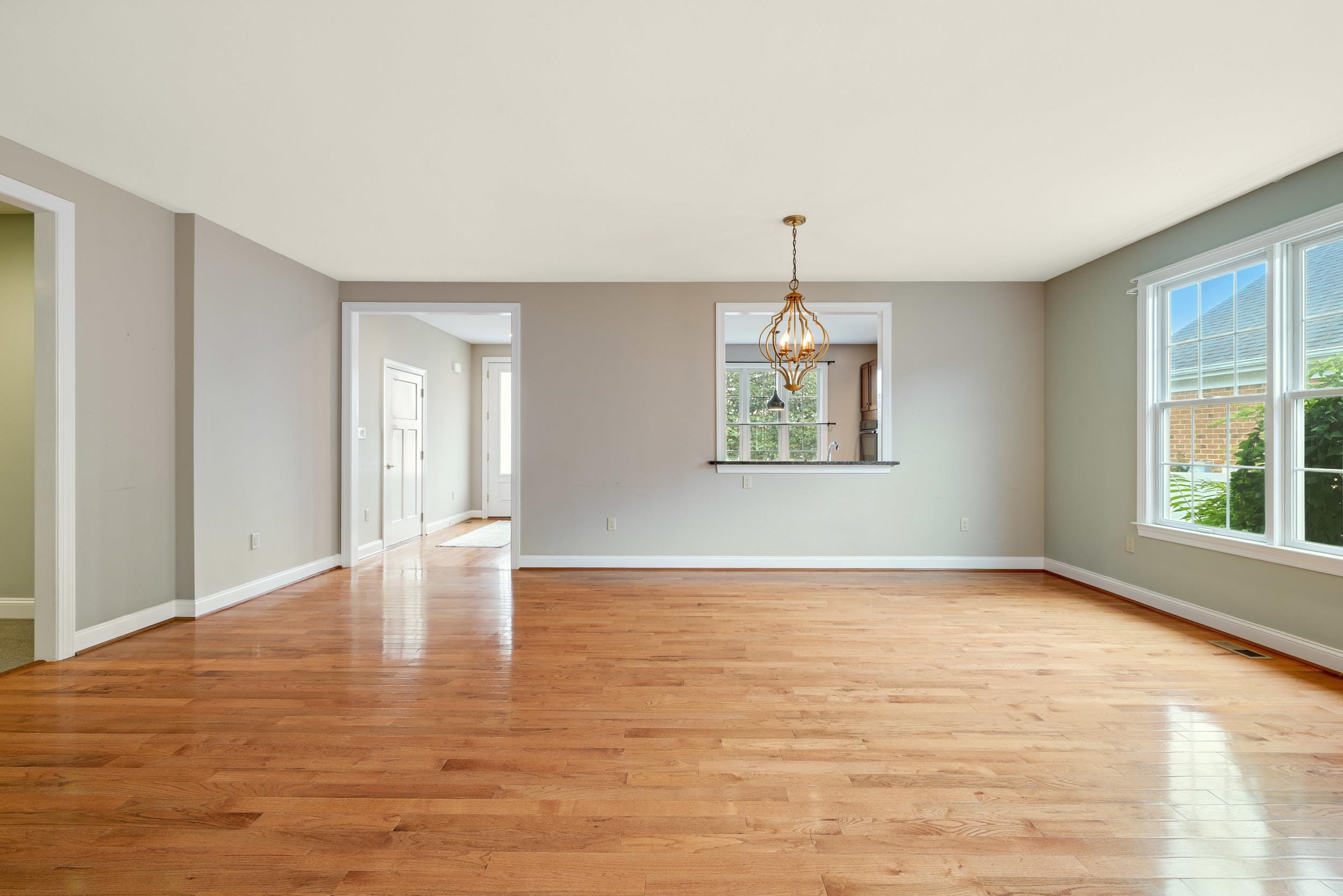 617 REDBUD LN, WOODSTOCK, Virginia 22664, 3 Bedrooms Bedrooms, ,2 BathroomsBathrooms,Residential,617 REDBUD LN,662861 MLS # 662861