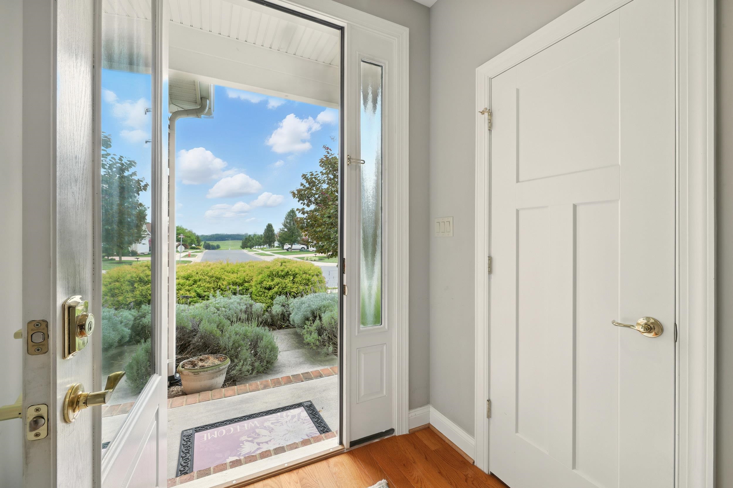 617 REDBUD LN, WOODSTOCK, Virginia 22664, 3 Bedrooms Bedrooms, ,2 BathroomsBathrooms,Residential,617 REDBUD LN,662861 MLS # 662861