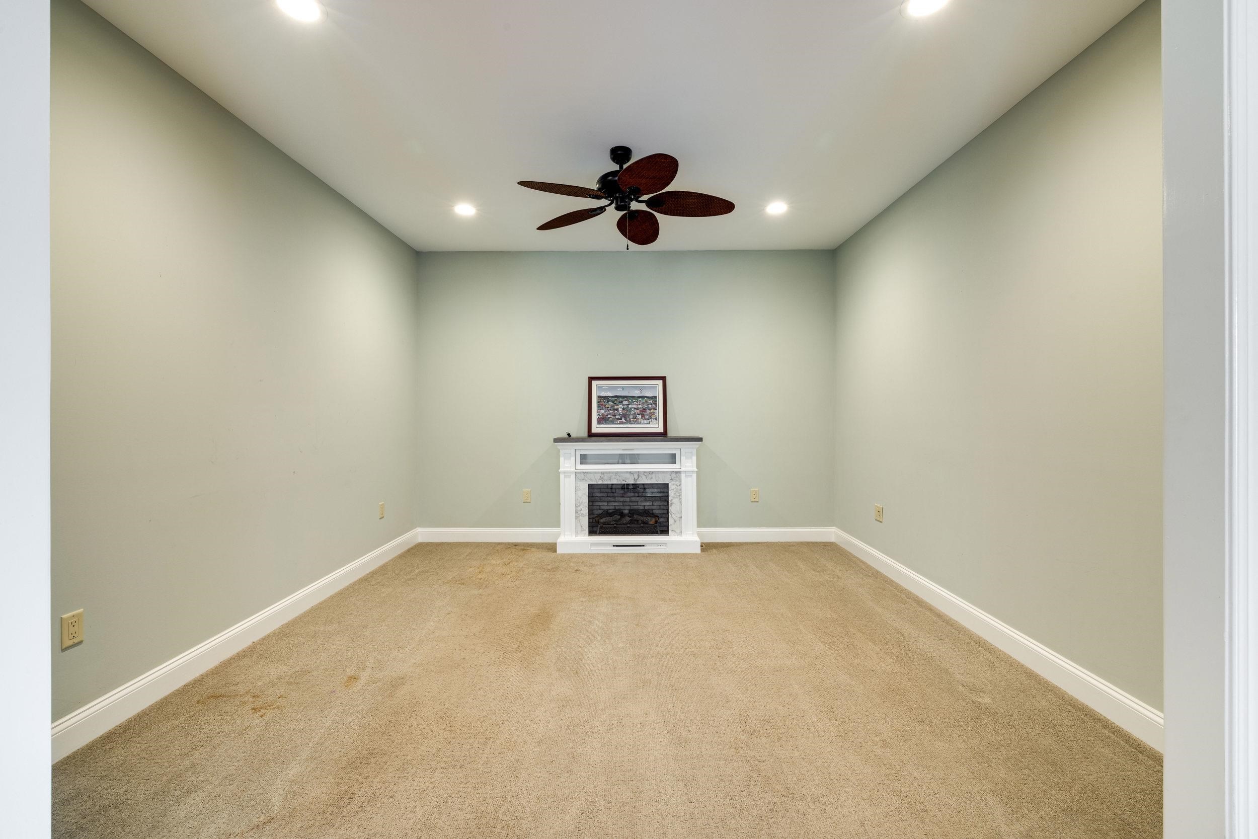 617 REDBUD LN, WOODSTOCK, Virginia 22664, 3 Bedrooms Bedrooms, ,2 BathroomsBathrooms,Residential,617 REDBUD LN,662861 MLS # 662861