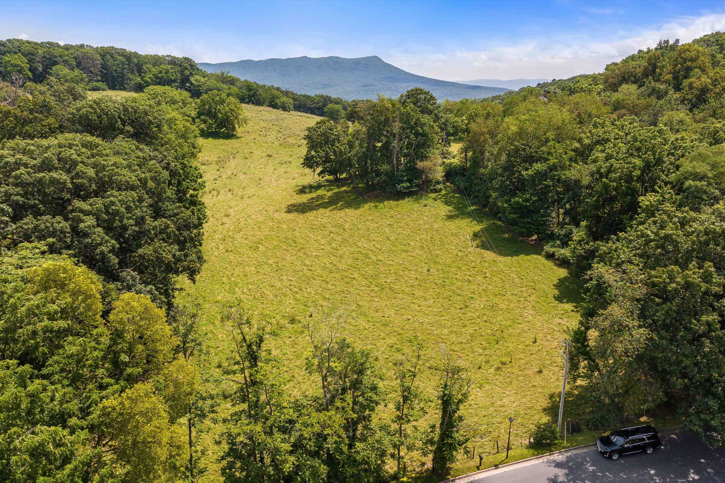 263 DIVOT DR, HARRISONBURG, Virginia 22802, 5 Bedrooms Bedrooms, ,2 BathroomsBathrooms,Residential,263 DIVOT DR,667778 MLS # 667778