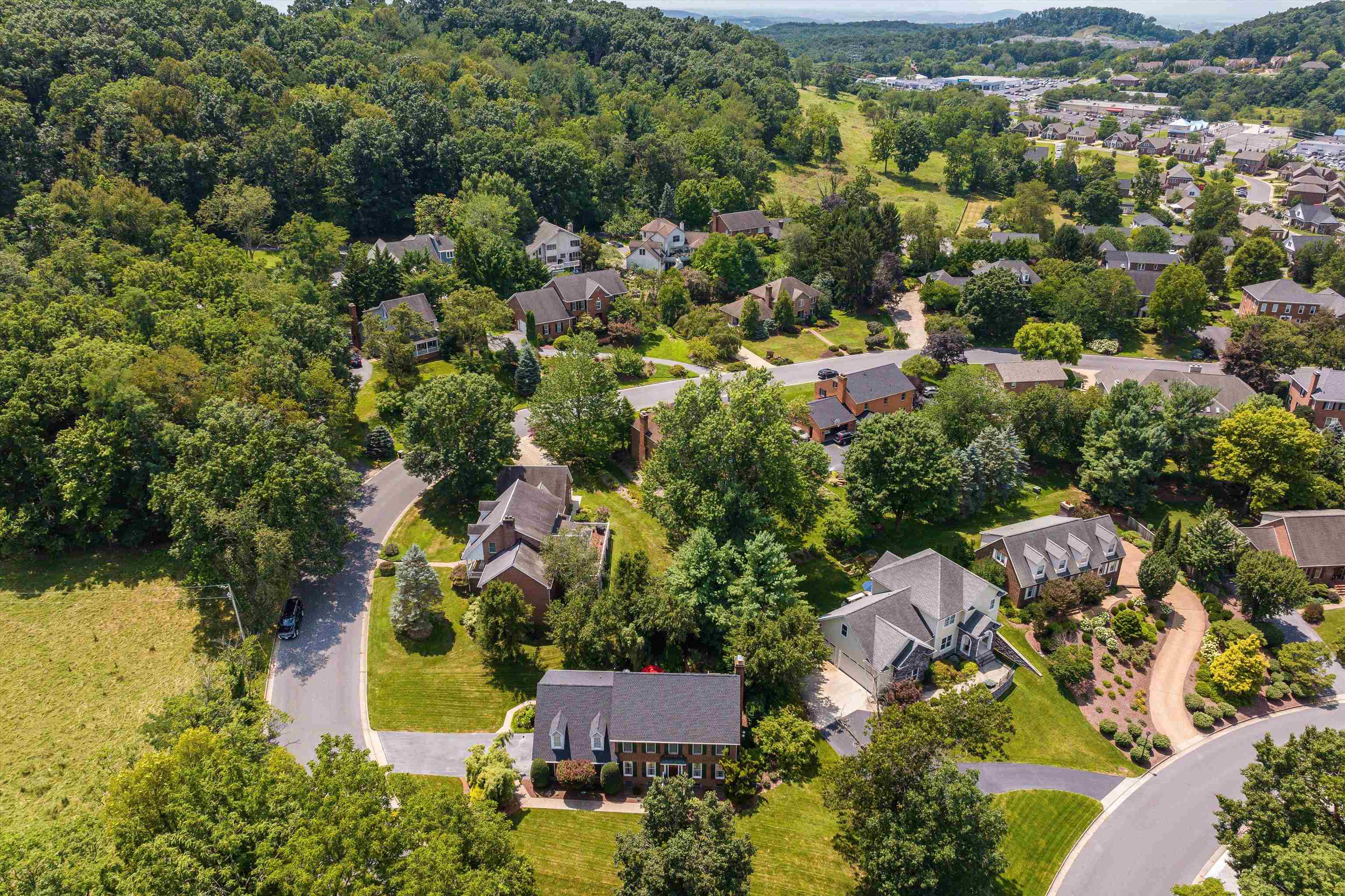 263 DIVOT DR, HARRISONBURG, Virginia 22802, 5 Bedrooms Bedrooms, ,2 BathroomsBathrooms,Residential,263 DIVOT DR,667778 MLS # 667778