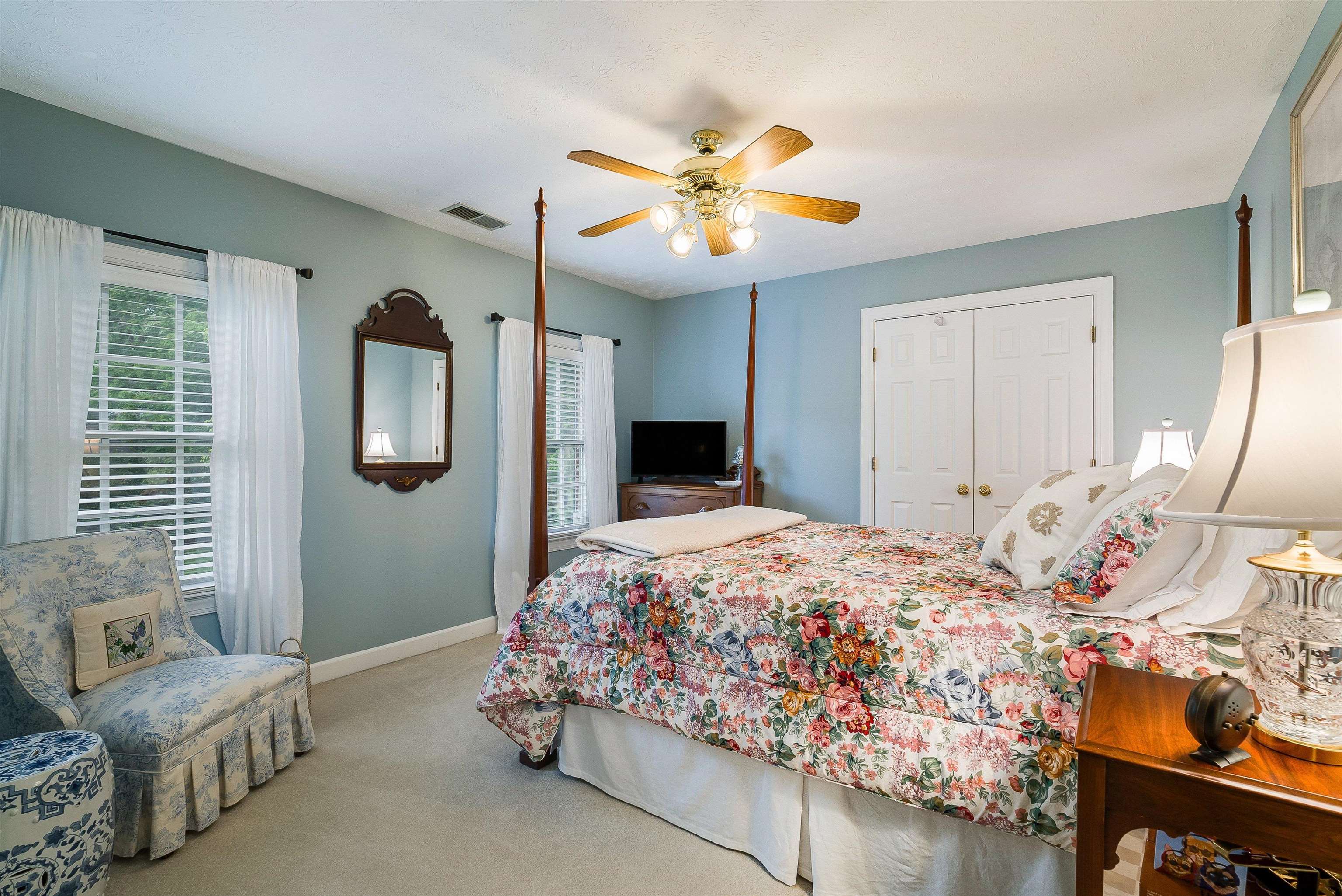 263 DIVOT DR, HARRISONBURG, Virginia 22802, 5 Bedrooms Bedrooms, ,2 BathroomsBathrooms,Residential,263 DIVOT DR,667778 MLS # 667778