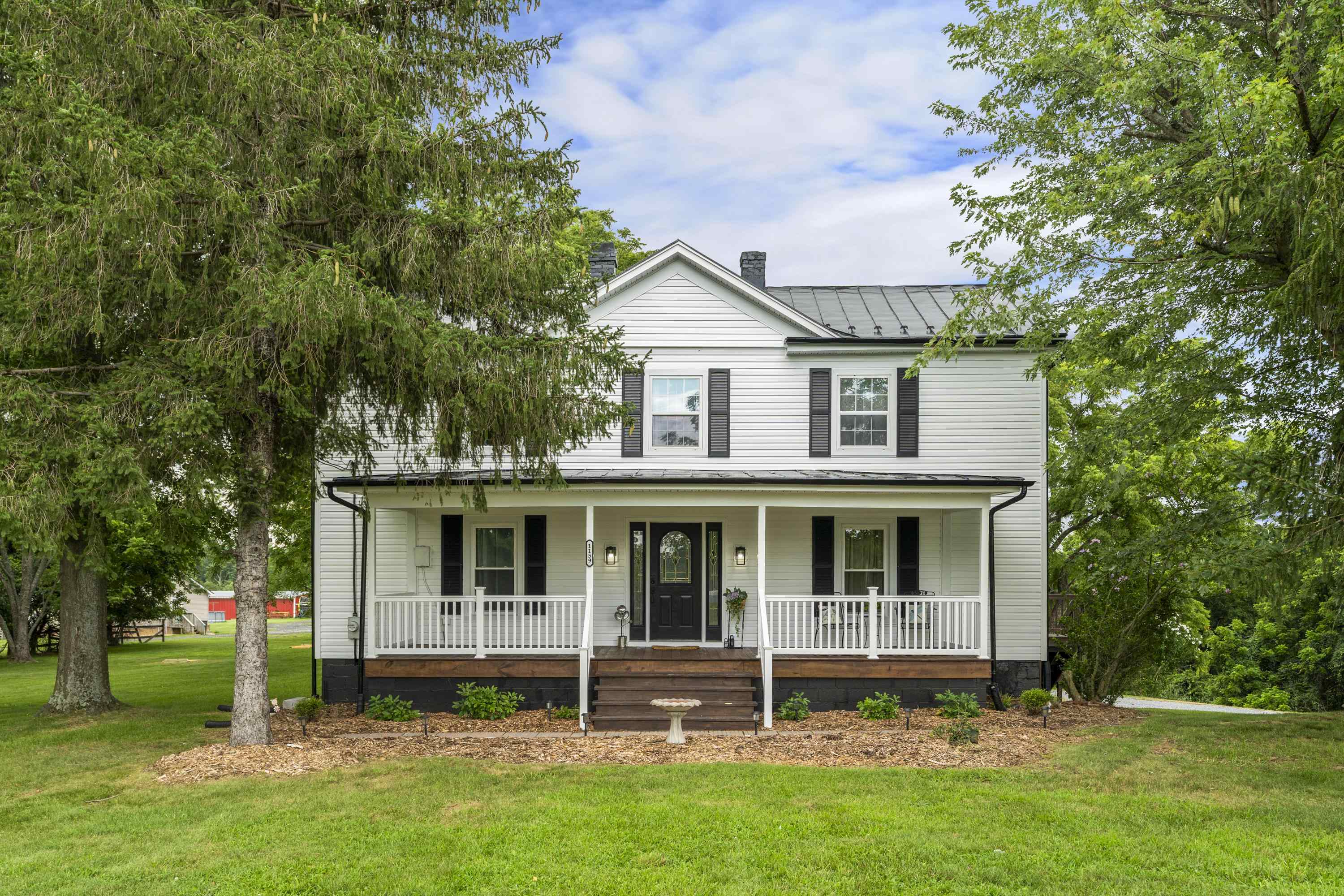 1159 NEW HOPE RD, STAUNTON, Virginia 24401, 5 Bedrooms Bedrooms, ,3 BathroomsBathrooms,Residential,1159 NEW HOPE RD,667779 MLS # 667779