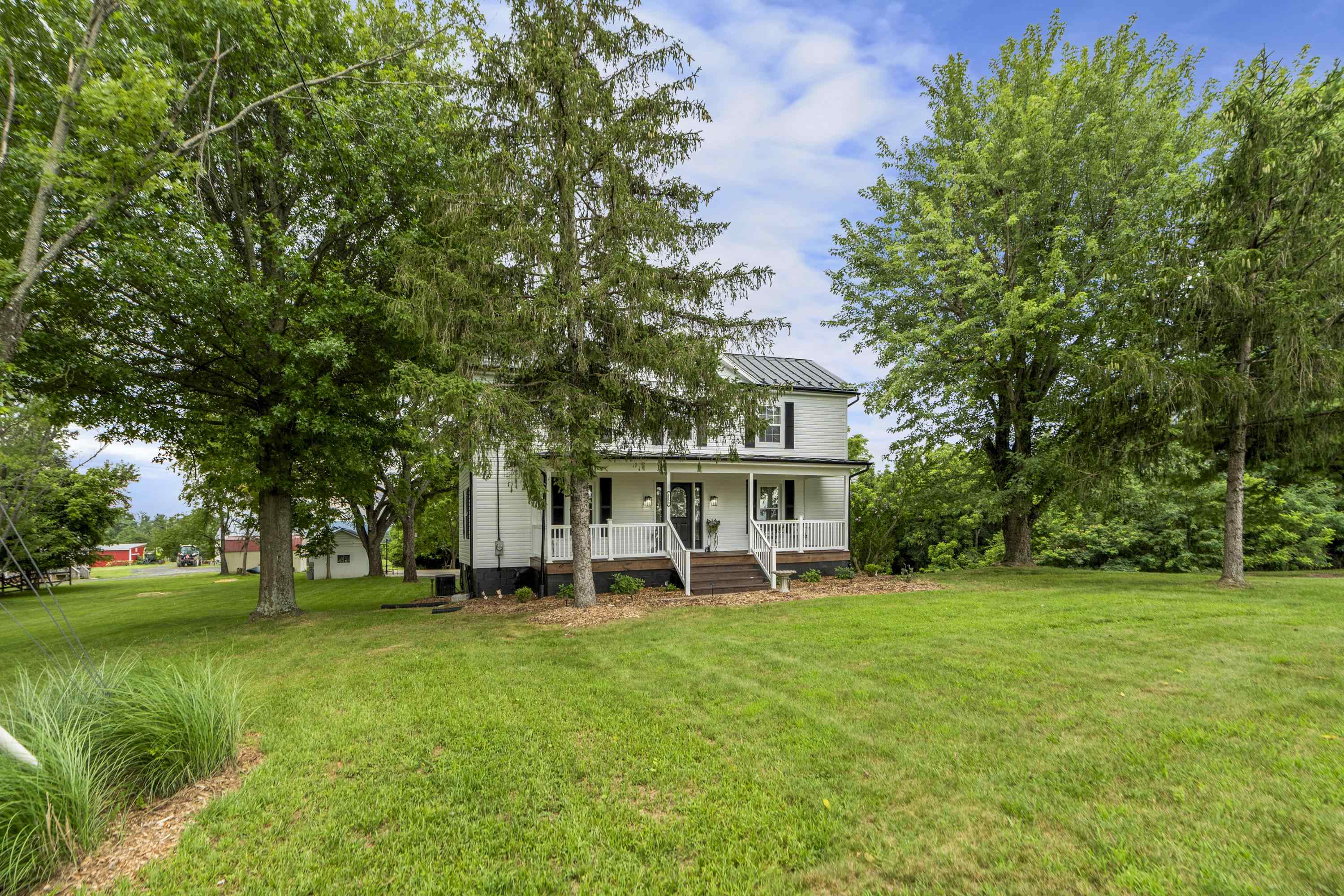 1159 NEW HOPE RD, STAUNTON, Virginia 24401, 5 Bedrooms Bedrooms, ,3 BathroomsBathrooms,Residential,1159 NEW HOPE RD,667779 MLS # 667779