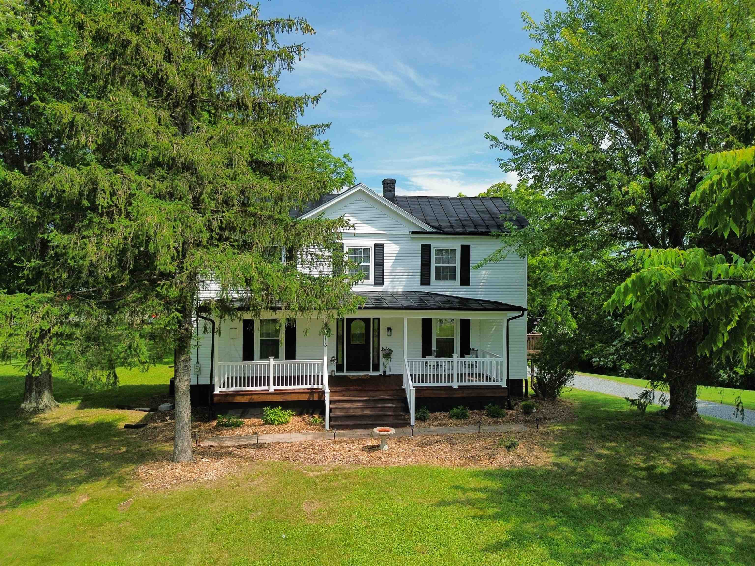 1159 NEW HOPE RD, STAUNTON, Virginia 24401, 5 Bedrooms Bedrooms, ,3 BathroomsBathrooms,Residential,1159 NEW HOPE RD,667779 MLS # 667779