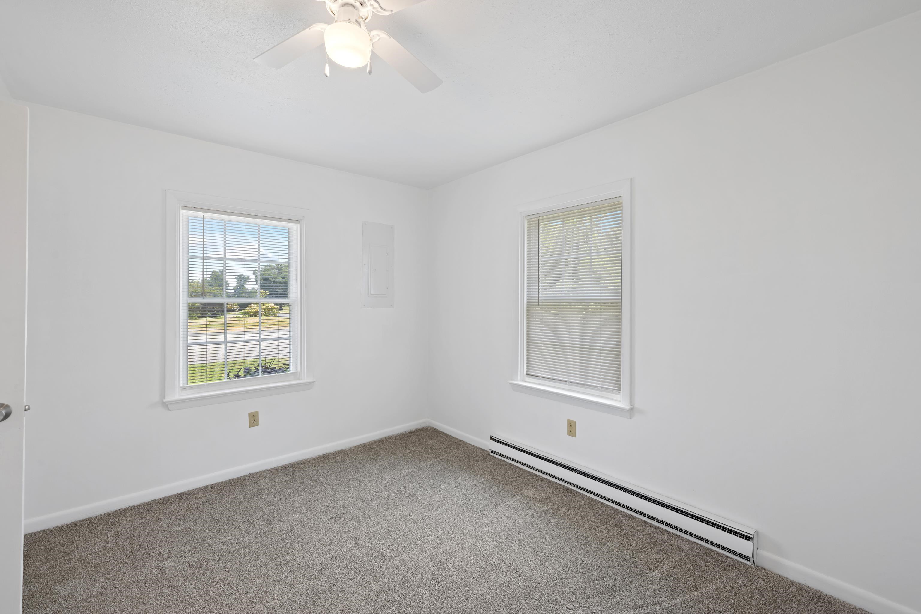 112 CONCORD PL, WAYNESBORO, Virginia 22980, 2 Bedrooms Bedrooms, ,1 BathroomBathrooms,Residential,112 CONCORD PL,667780 MLS # 667780
