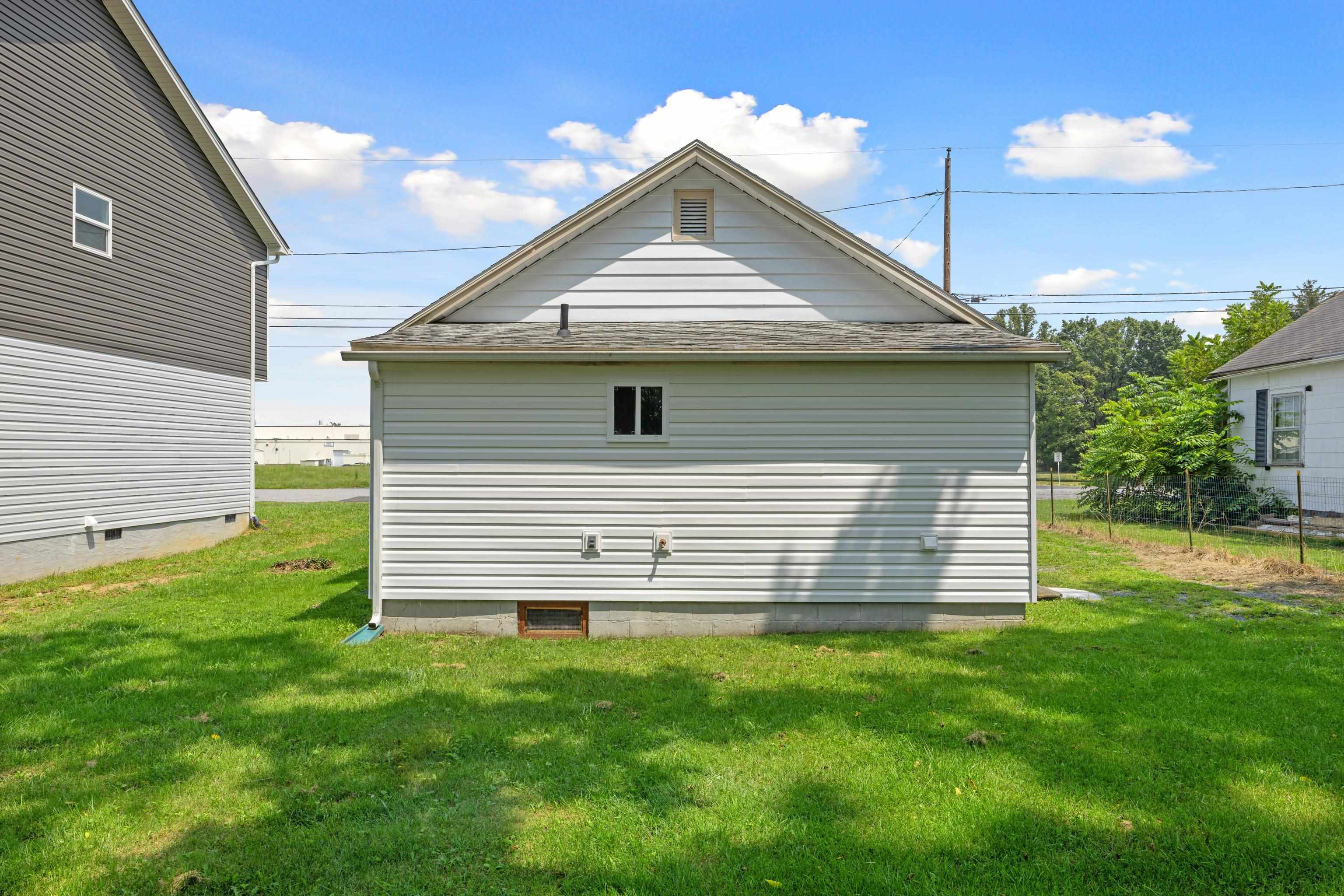 112 CONCORD PL, WAYNESBORO, Virginia 22980, 2 Bedrooms Bedrooms, ,1 BathroomBathrooms,Residential,112 CONCORD PL,667780 MLS # 667780