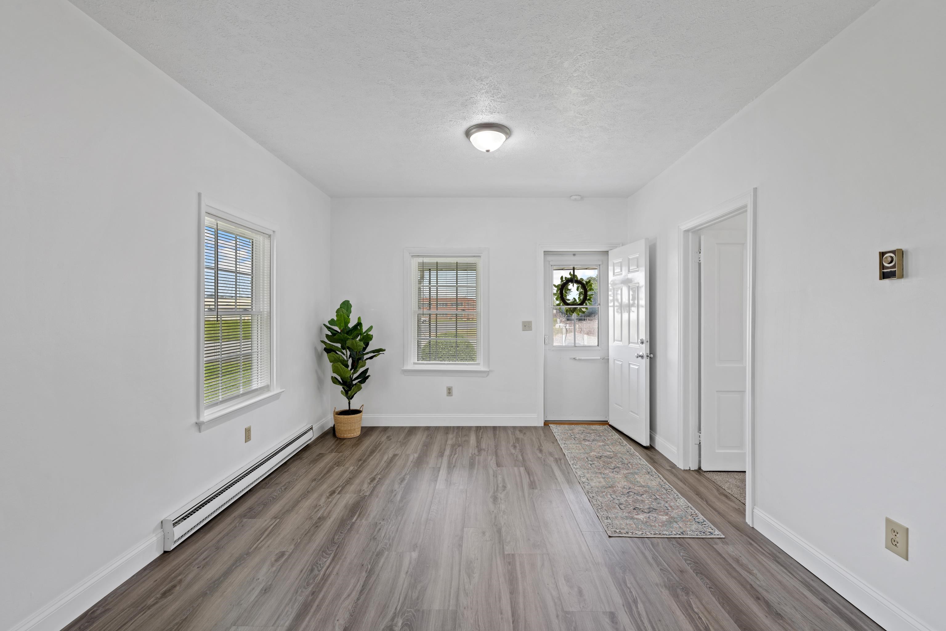 112 CONCORD PL, WAYNESBORO, Virginia 22980, 2 Bedrooms Bedrooms, ,1 BathroomBathrooms,Residential,112 CONCORD PL,667780 MLS # 667780