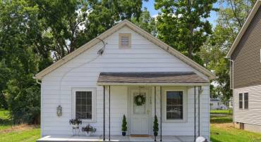 112 CONCORD PL, WAYNESBORO, Virginia 22980, 2 Bedrooms Bedrooms, ,1 BathroomBathrooms,Residential,112 CONCORD PL,667780 MLS # 667780