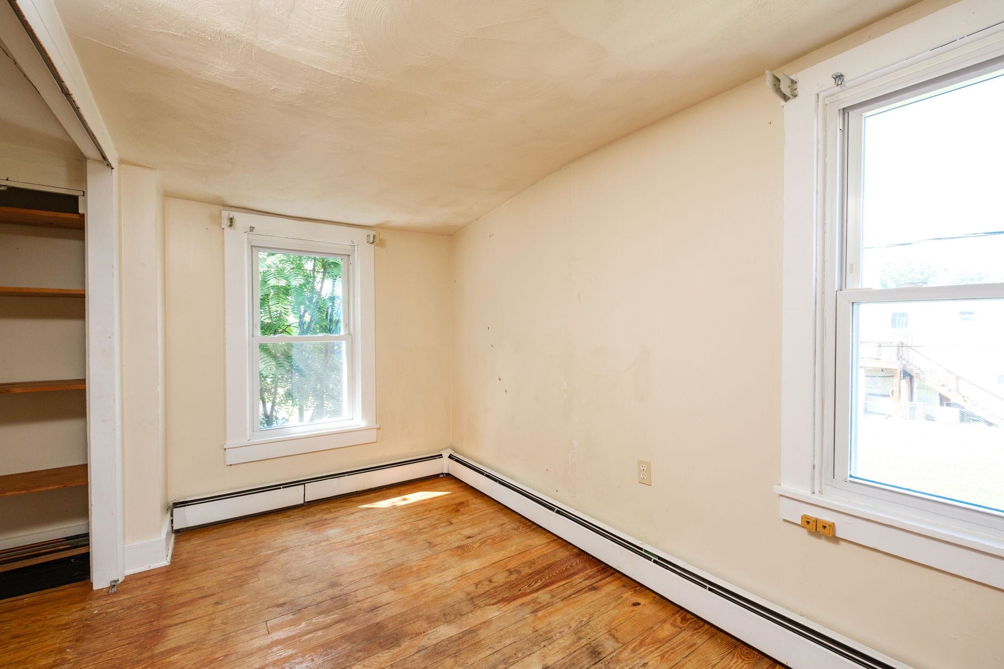 9525 S CONGRESS ST, NEW MARKET, Virginia 22844, 4 Bedrooms Bedrooms, ,1 BathroomBathrooms,Residential,9525 S CONGRESS ST,667789 MLS # 667789