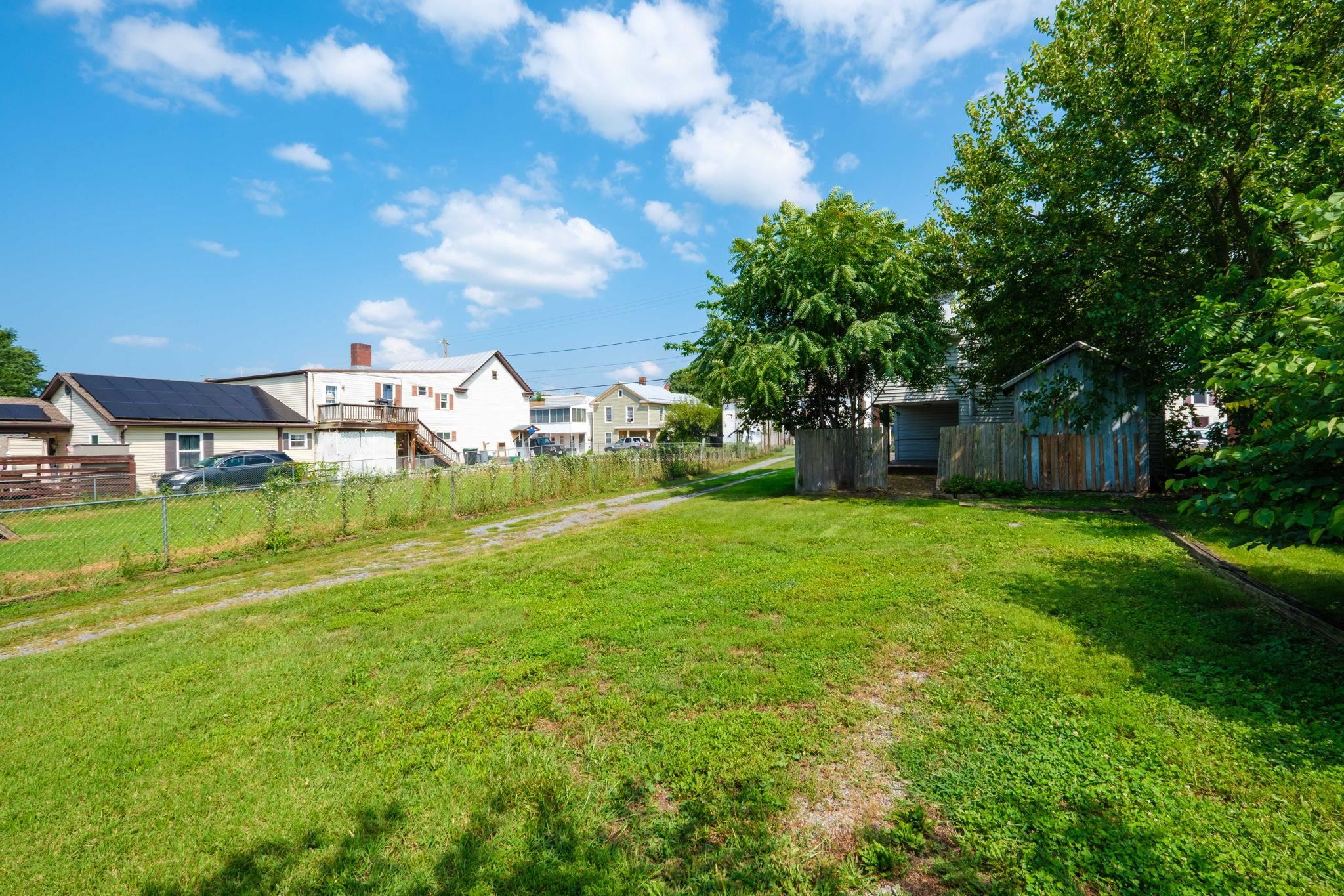 9525 S CONGRESS ST, NEW MARKET, Virginia 22844, 4 Bedrooms Bedrooms, ,1 BathroomBathrooms,Residential,9525 S CONGRESS ST,667789 MLS # 667789