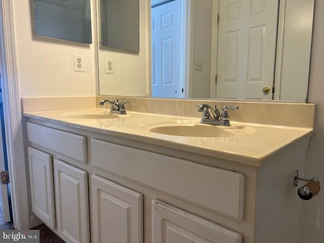 5451 PATUXENT KNOLL PL, ALEXANDRIA, Virginia 22312, 3 Bedrooms Bedrooms, ,2 BathroomsBathrooms,Residential,For sale,5451 PATUXENT KNOLL PL,VAFX2256516 MLS # VAFX2256516