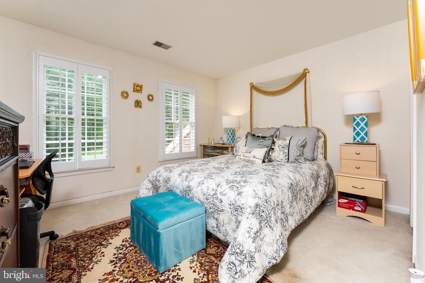 9808 PORTSIDE DR, BURKE, Virginia 22015, 4 Bedrooms Bedrooms, ,4 BathroomsBathrooms,Residential,For sale,9808 PORTSIDE DR,VAFX2260078 MLS # VAFX2260078