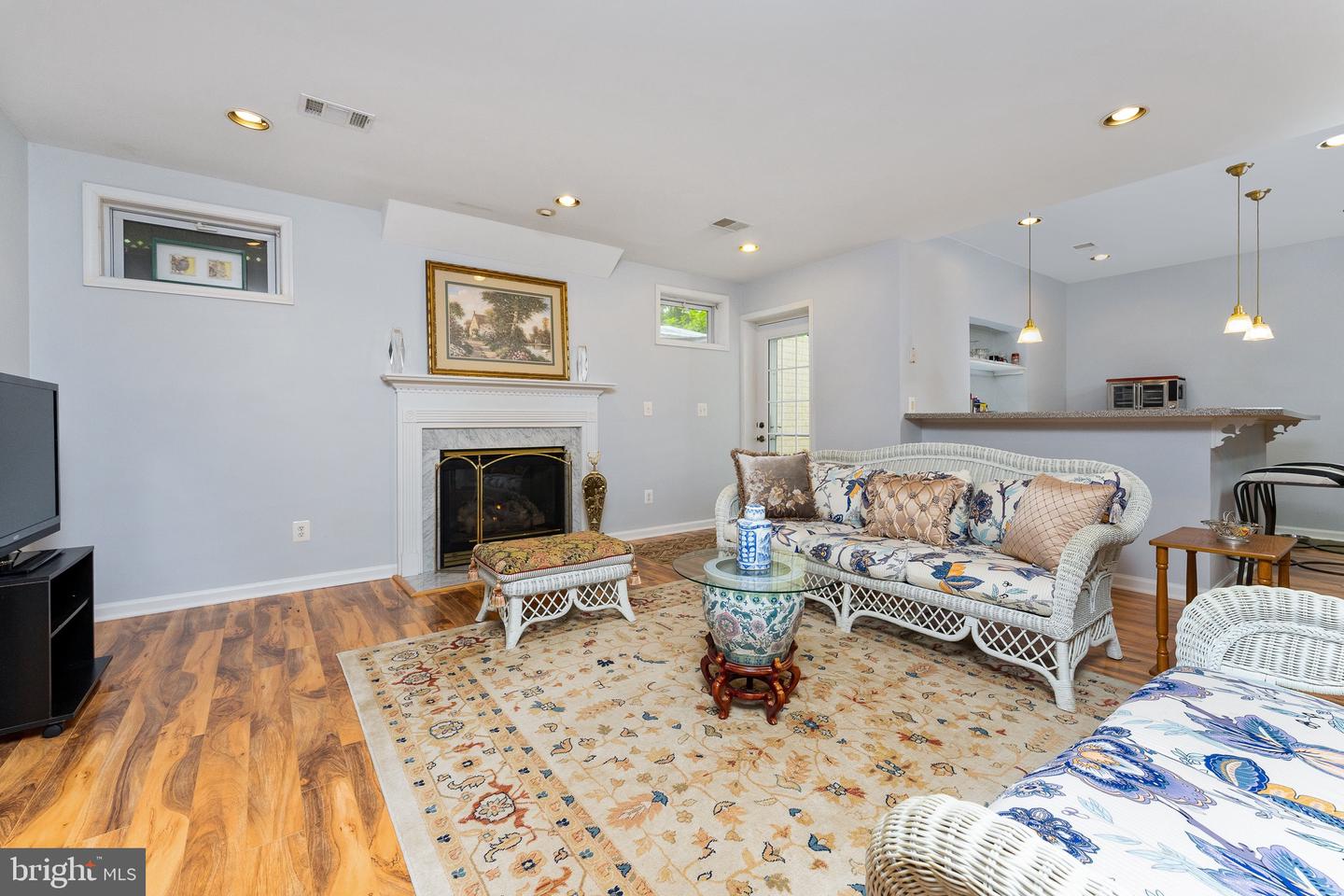 9808 PORTSIDE DR, BURKE, Virginia 22015, 4 Bedrooms Bedrooms, ,4 BathroomsBathrooms,Residential,For sale,9808 PORTSIDE DR,VAFX2260078 MLS # VAFX2260078