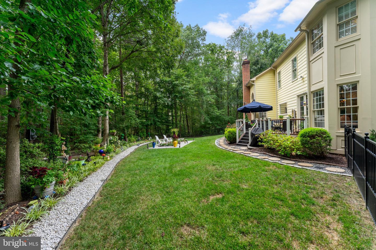 9808 PORTSIDE DR, BURKE, Virginia 22015, 4 Bedrooms Bedrooms, ,4 BathroomsBathrooms,Residential,For sale,9808 PORTSIDE DR,VAFX2260078 MLS # VAFX2260078