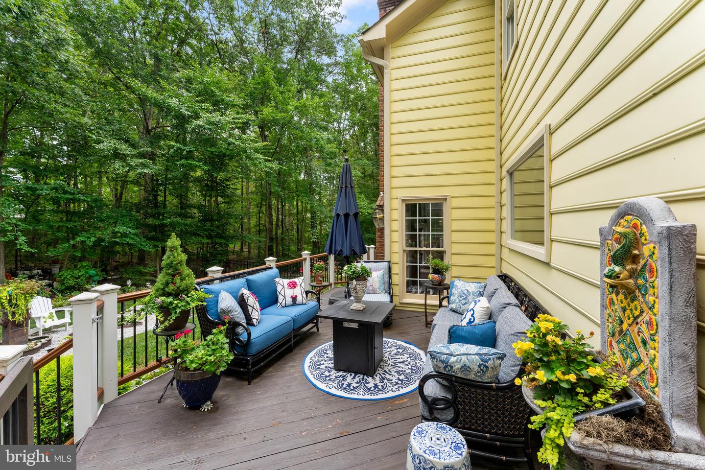 9808 PORTSIDE DR, BURKE, Virginia 22015, 4 Bedrooms Bedrooms, ,4 BathroomsBathrooms,Residential,For sale,9808 PORTSIDE DR,VAFX2260078 MLS # VAFX2260078