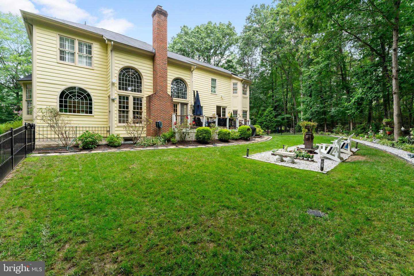 9808 PORTSIDE DR, BURKE, Virginia 22015, 4 Bedrooms Bedrooms, ,4 BathroomsBathrooms,Residential,For sale,9808 PORTSIDE DR,VAFX2260078 MLS # VAFX2260078
