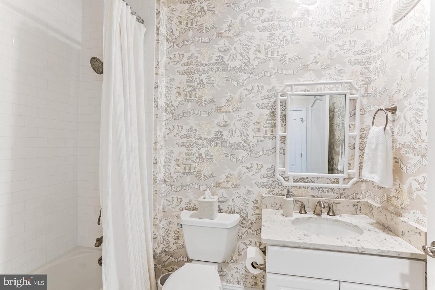 15140 HEATHER MILL LN #201, HAYMARKET, Virginia 20169, 2 Bedrooms Bedrooms, 8 Rooms Rooms,2 BathroomsBathrooms,Residential,For sale,15140 HEATHER MILL LN #201,VAPW2101172 MLS # VAPW2101172