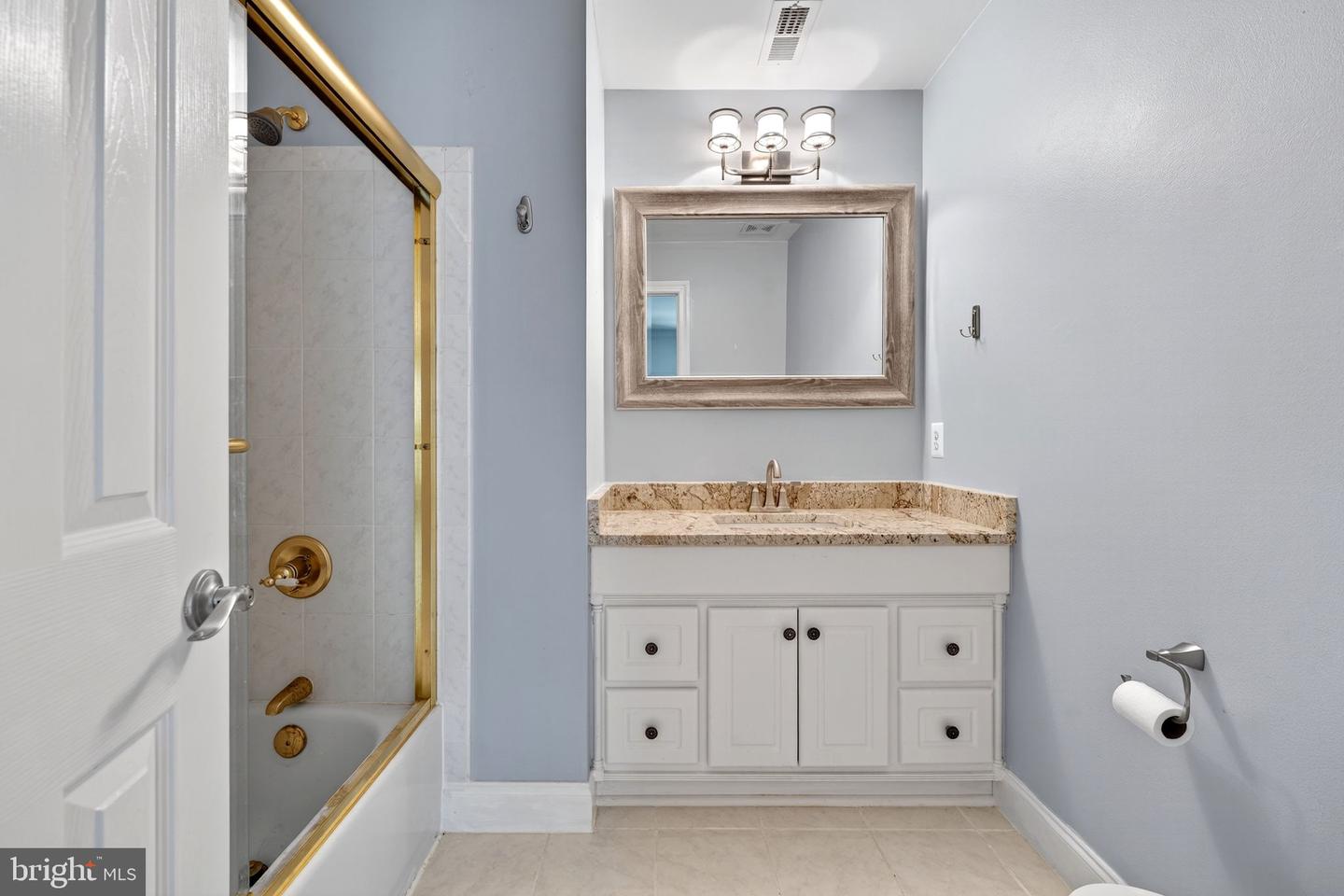 9565 BRIAR LN, DELAPLANE, Virginia 20144, 4 Bedrooms Bedrooms, ,5 BathroomsBathrooms,Residential,For sale,9565 BRIAR LN,VAFQ2017890 MLS # VAFQ2017890