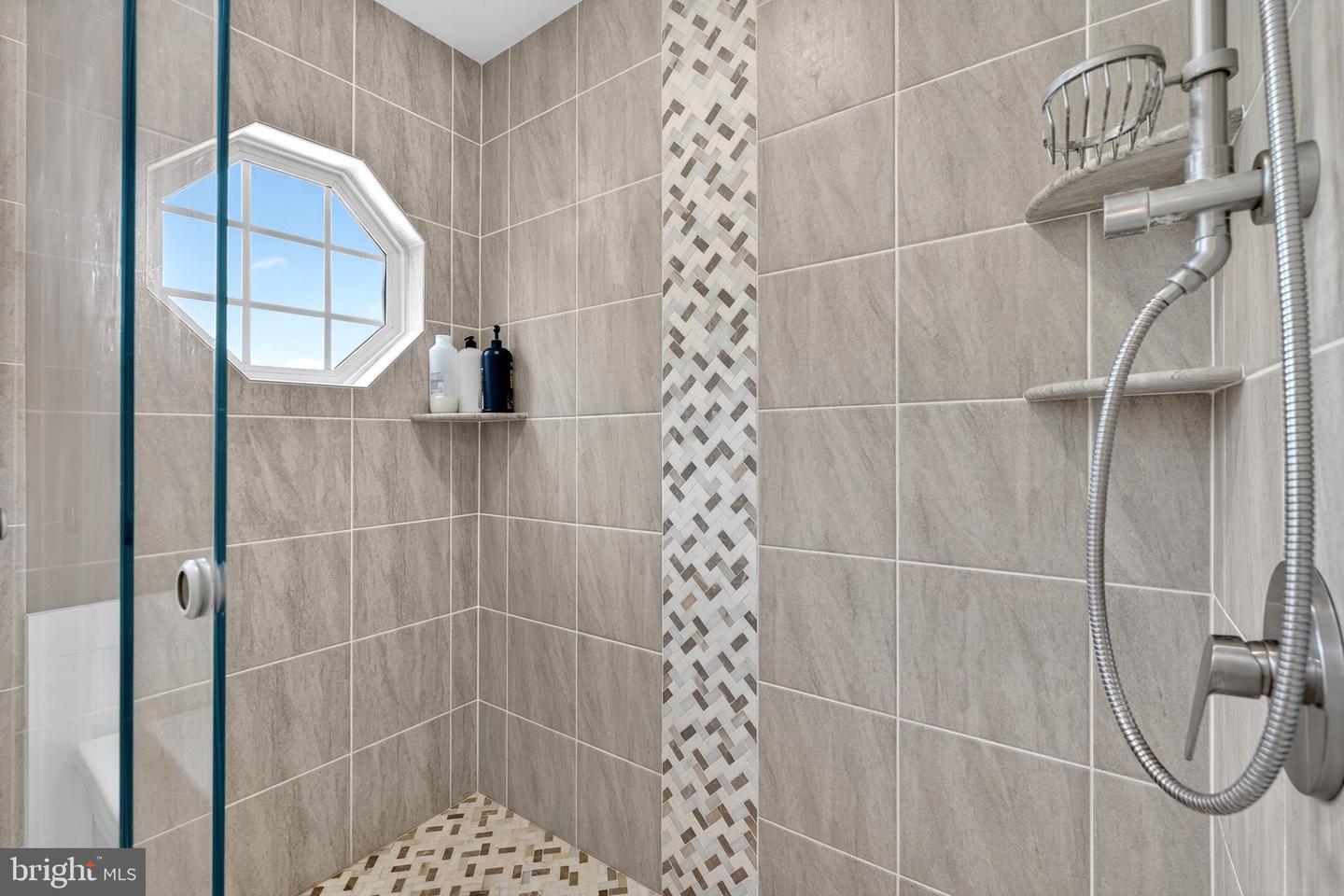 9565 BRIAR LN, DELAPLANE, Virginia 20144, 4 Bedrooms Bedrooms, ,5 BathroomsBathrooms,Residential,For sale,9565 BRIAR LN,VAFQ2017890 MLS # VAFQ2017890