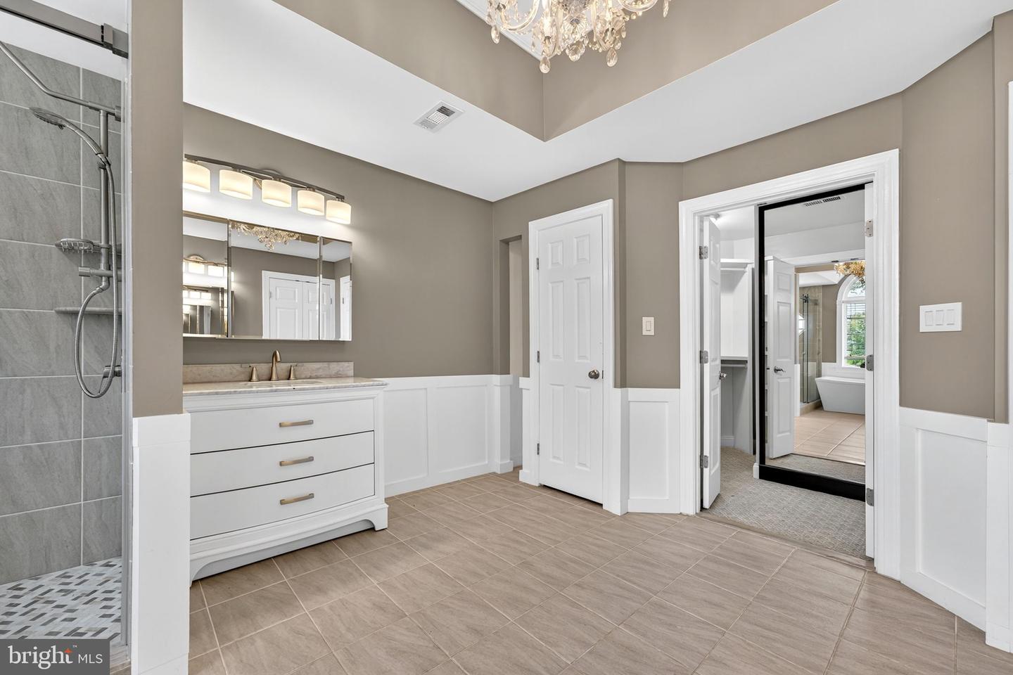 9565 BRIAR LN, DELAPLANE, Virginia 20144, 4 Bedrooms Bedrooms, ,5 BathroomsBathrooms,Residential,For sale,9565 BRIAR LN,VAFQ2017890 MLS # VAFQ2017890