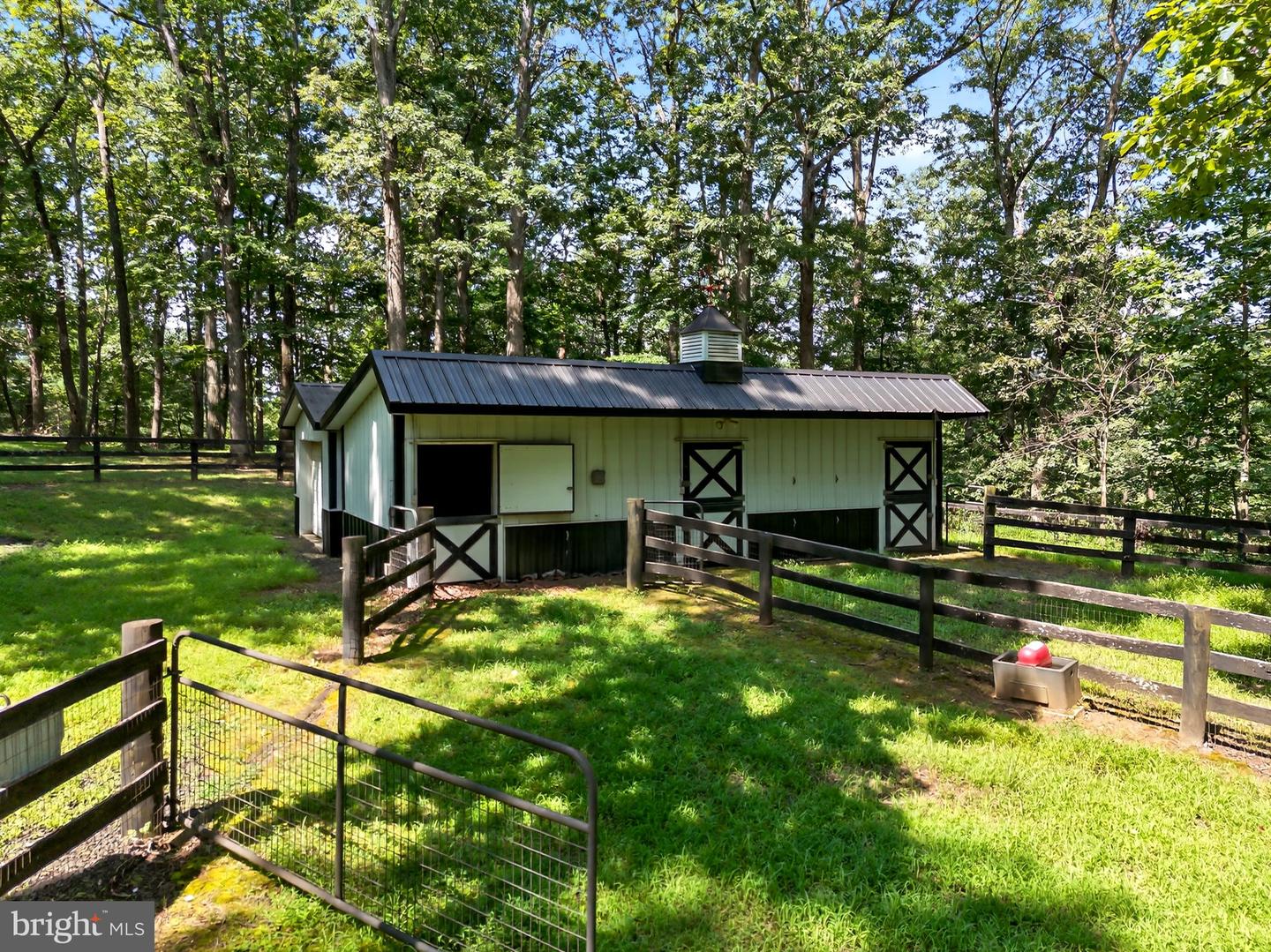 9565 BRIAR LN, DELAPLANE, Virginia 20144, 4 Bedrooms Bedrooms, ,5 BathroomsBathrooms,Residential,For sale,9565 BRIAR LN,VAFQ2017890 MLS # VAFQ2017890