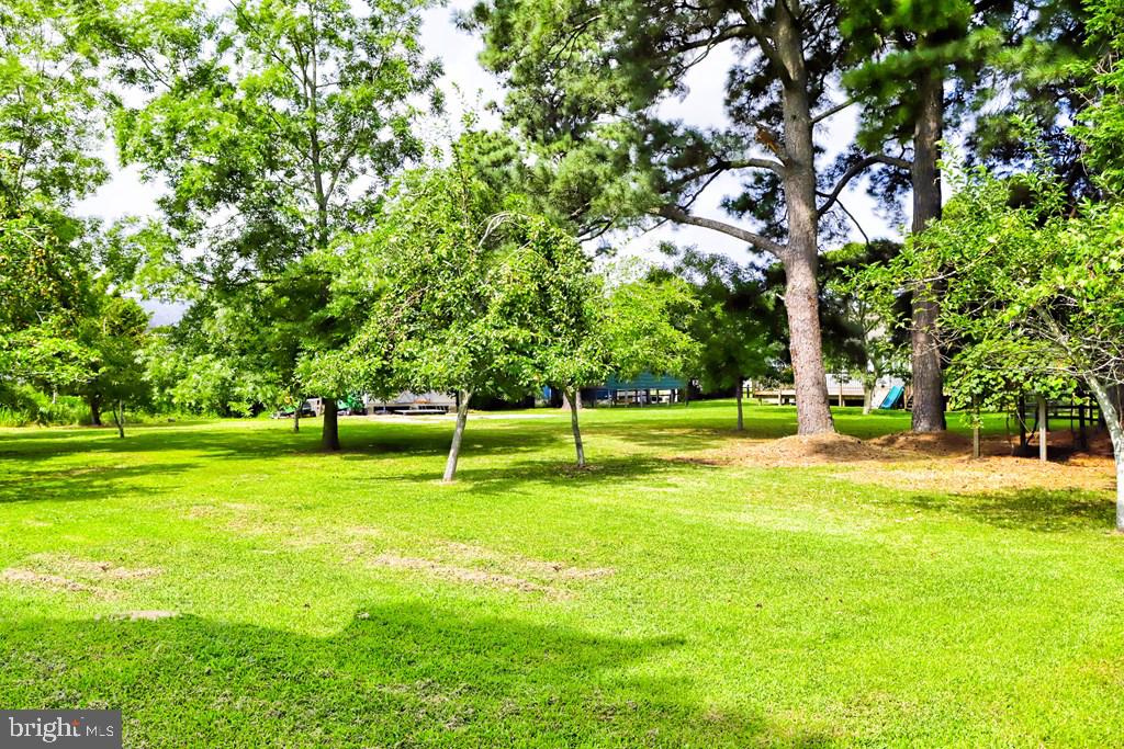 3340 WILLOW ST, CHINCOTEAGUE ISLAND, Virginia 23336, 3 Bedrooms Bedrooms, ,2 BathroomsBathrooms,Residential,For sale,3340 WILLOW ST,VAAC2002162 MLS # VAAC2002162