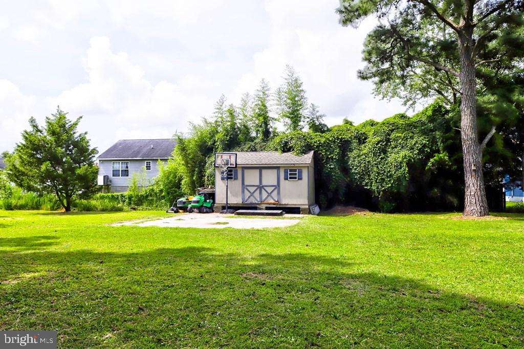 3340 WILLOW ST, CHINCOTEAGUE ISLAND, Virginia 23336, 3 Bedrooms Bedrooms, ,2 BathroomsBathrooms,Residential,For sale,3340 WILLOW ST,VAAC2002162 MLS # VAAC2002162