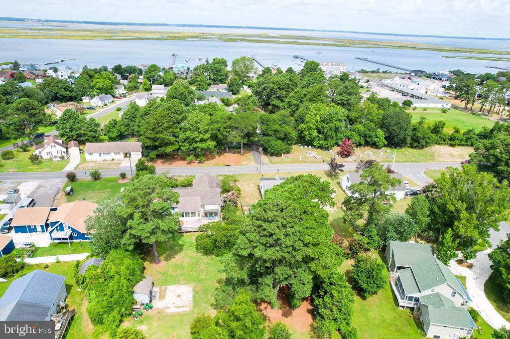 3340 WILLOW ST, CHINCOTEAGUE ISLAND, Virginia 23336, 3 Bedrooms Bedrooms, ,2 BathroomsBathrooms,Residential,For sale,3340 WILLOW ST,VAAC2002162 MLS # VAAC2002162