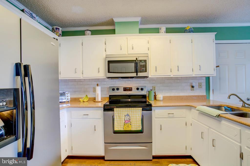 3340 WILLOW ST, CHINCOTEAGUE ISLAND, Virginia 23336, 3 Bedrooms Bedrooms, ,2 BathroomsBathrooms,Residential,For sale,3340 WILLOW ST,VAAC2002162 MLS # VAAC2002162