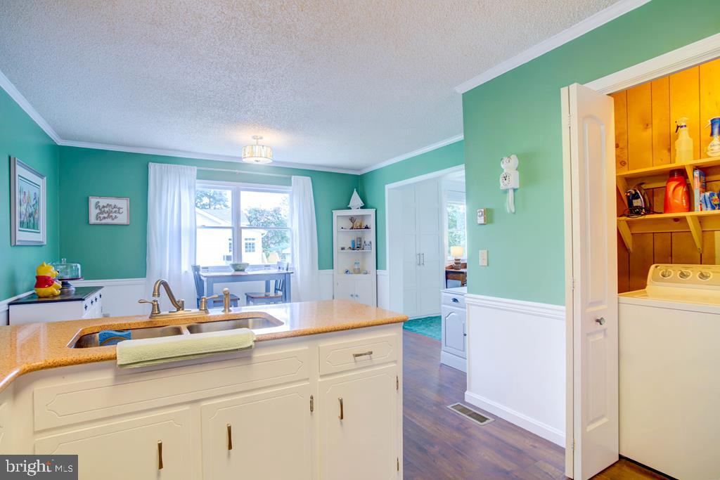 3340 WILLOW ST, CHINCOTEAGUE ISLAND, Virginia 23336, 3 Bedrooms Bedrooms, ,2 BathroomsBathrooms,Residential,For sale,3340 WILLOW ST,VAAC2002162 MLS # VAAC2002162