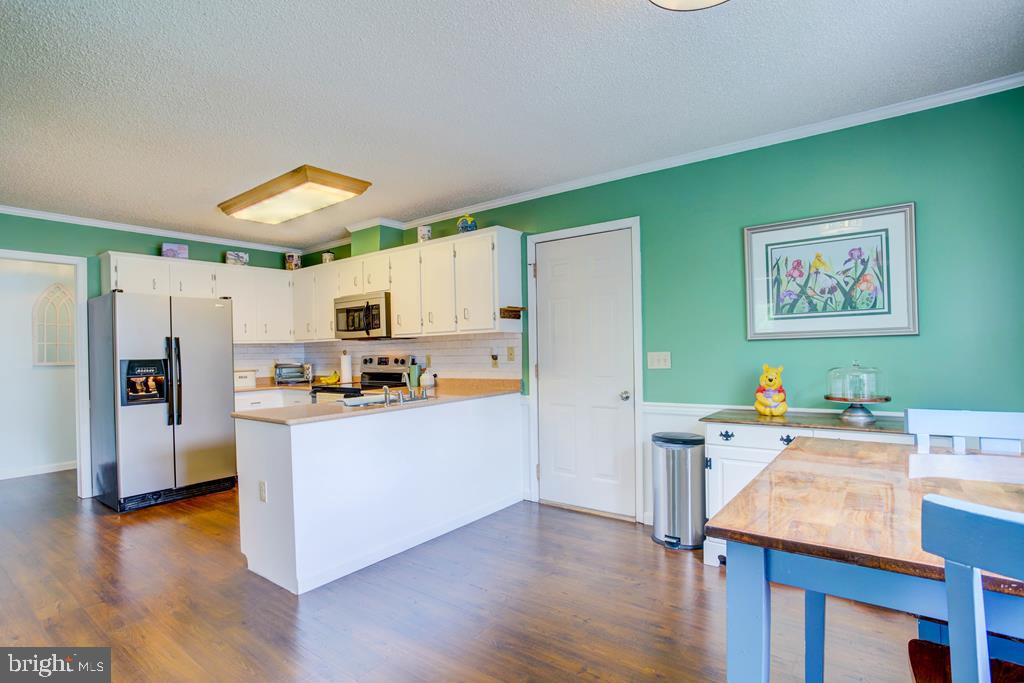 3340 WILLOW ST, CHINCOTEAGUE ISLAND, Virginia 23336, 3 Bedrooms Bedrooms, ,2 BathroomsBathrooms,Residential,For sale,3340 WILLOW ST,VAAC2002162 MLS # VAAC2002162