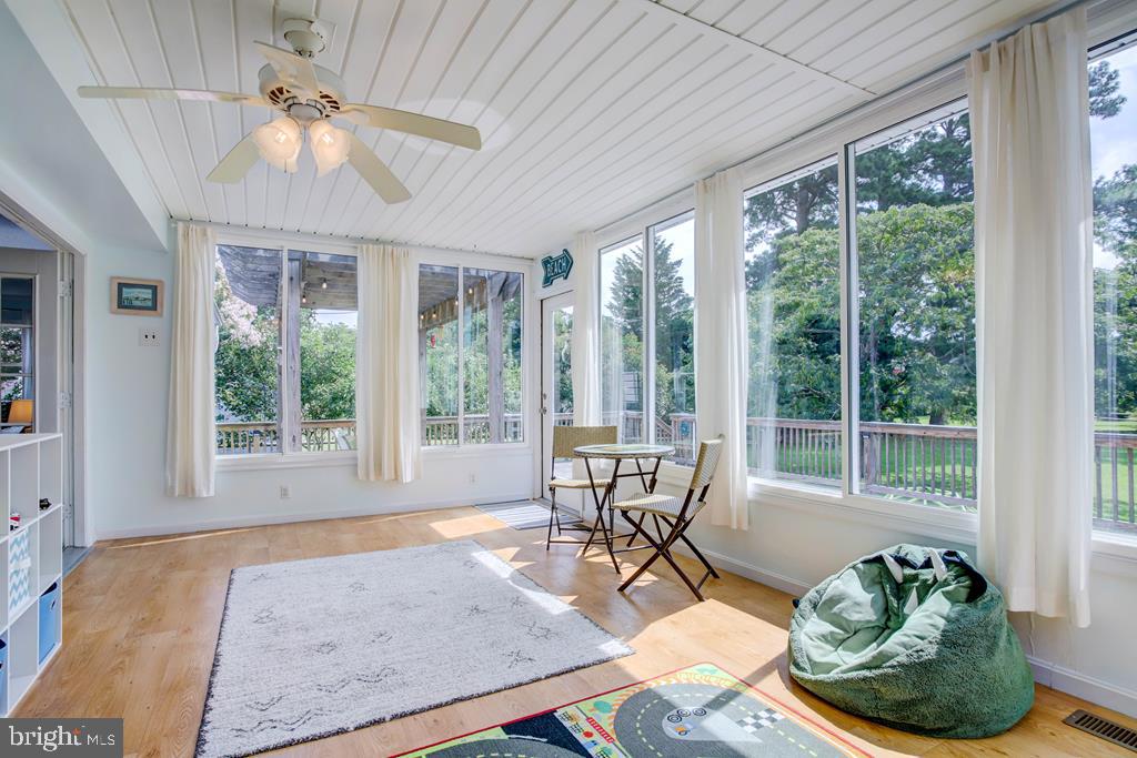 3340 WILLOW ST, CHINCOTEAGUE ISLAND, Virginia 23336, 3 Bedrooms Bedrooms, ,2 BathroomsBathrooms,Residential,For sale,3340 WILLOW ST,VAAC2002162 MLS # VAAC2002162