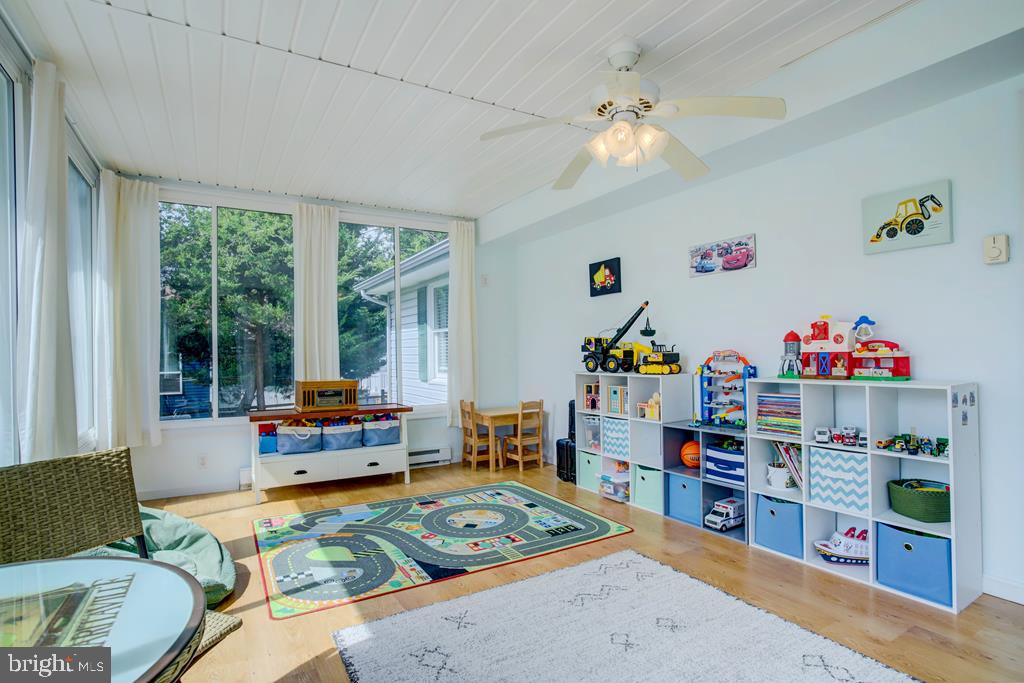 3340 WILLOW ST, CHINCOTEAGUE ISLAND, Virginia 23336, 3 Bedrooms Bedrooms, ,2 BathroomsBathrooms,Residential,For sale,3340 WILLOW ST,VAAC2002162 MLS # VAAC2002162