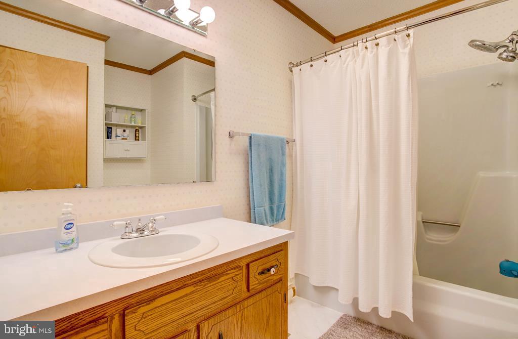 3340 WILLOW ST, CHINCOTEAGUE ISLAND, Virginia 23336, 3 Bedrooms Bedrooms, ,2 BathroomsBathrooms,Residential,For sale,3340 WILLOW ST,VAAC2002162 MLS # VAAC2002162