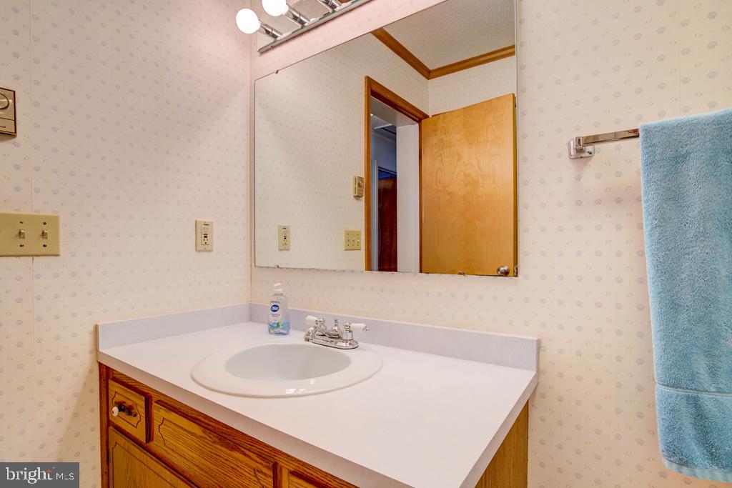3340 WILLOW ST, CHINCOTEAGUE ISLAND, Virginia 23336, 3 Bedrooms Bedrooms, ,2 BathroomsBathrooms,Residential,For sale,3340 WILLOW ST,VAAC2002162 MLS # VAAC2002162