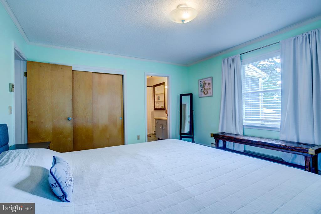3340 WILLOW ST, CHINCOTEAGUE ISLAND, Virginia 23336, 3 Bedrooms Bedrooms, ,2 BathroomsBathrooms,Residential,For sale,3340 WILLOW ST,VAAC2002162 MLS # VAAC2002162