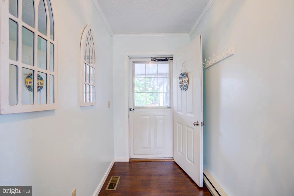3340 WILLOW ST, CHINCOTEAGUE ISLAND, Virginia 23336, 3 Bedrooms Bedrooms, ,2 BathroomsBathrooms,Residential,For sale,3340 WILLOW ST,VAAC2002162 MLS # VAAC2002162