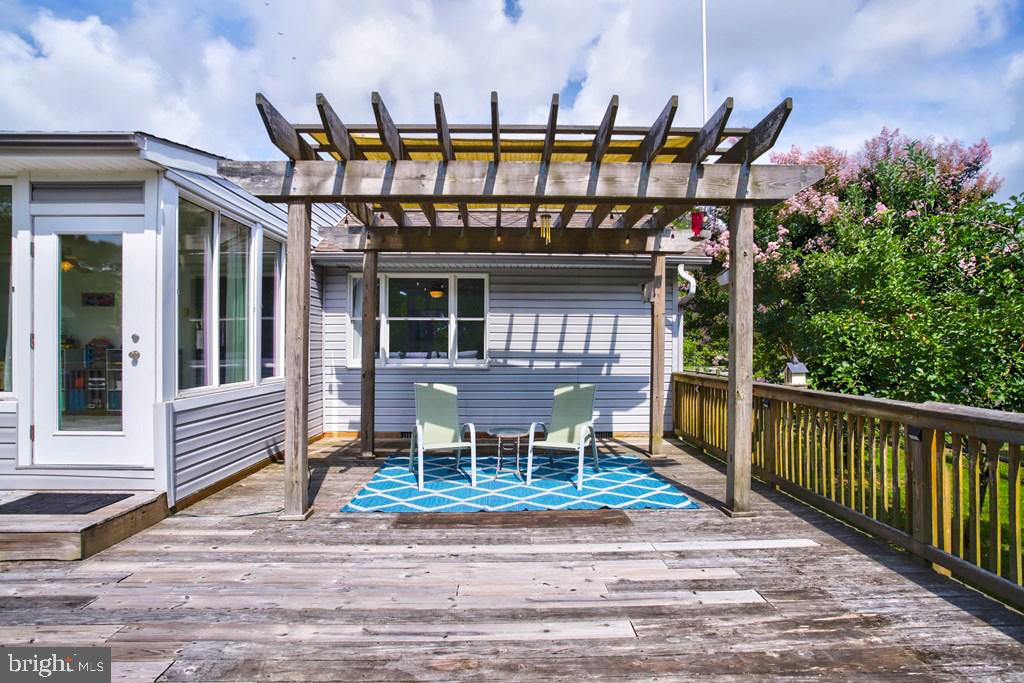 3340 WILLOW ST, CHINCOTEAGUE ISLAND, Virginia 23336, 3 Bedrooms Bedrooms, ,2 BathroomsBathrooms,Residential,For sale,3340 WILLOW ST,VAAC2002162 MLS # VAAC2002162