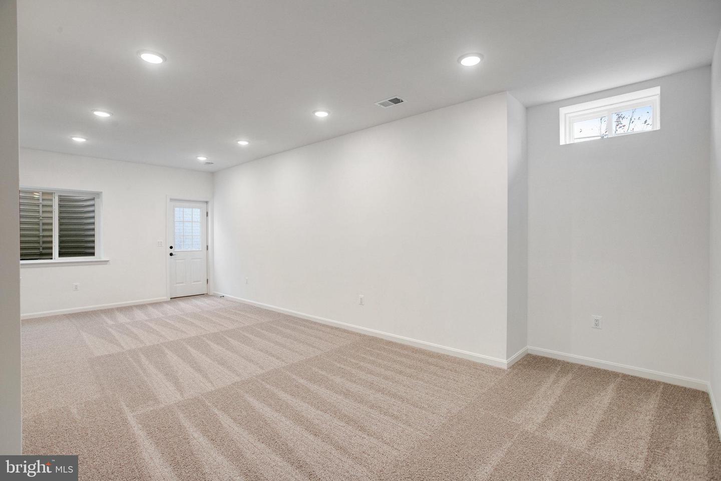 2000 DIVOT DR, CULPEPER, Virginia 22701, 4 Bedrooms Bedrooms, ,3 BathroomsBathrooms,Residential,For sale,2000 DIVOT DR,VACU2011300 MLS # VACU2011300