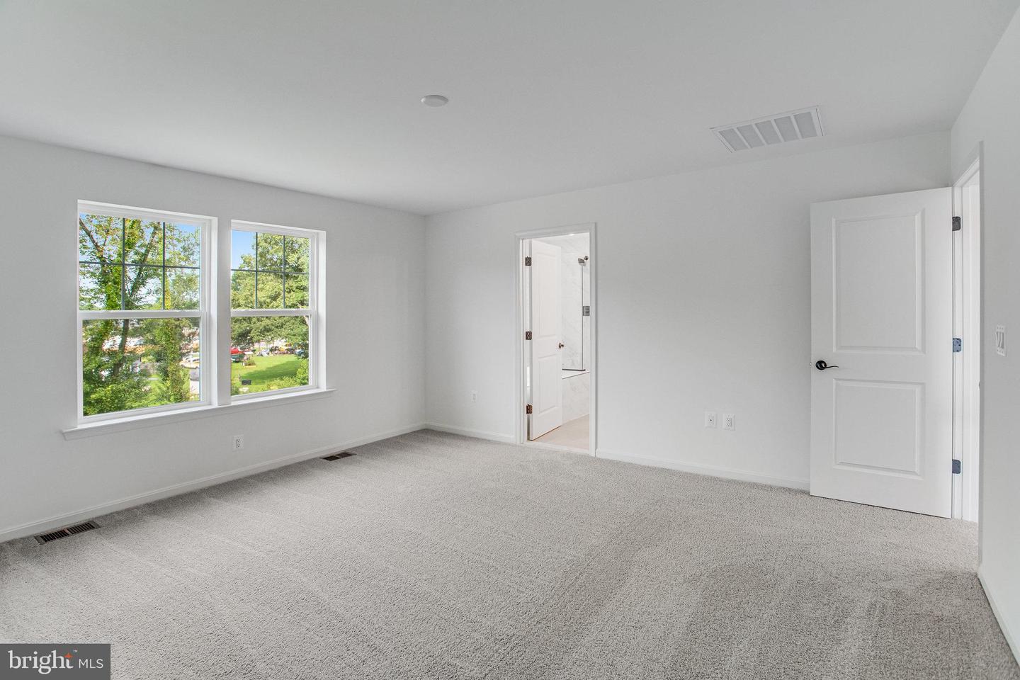 213 CAMWOOD CT, FREDERICKSBURG, Virginia 22405, 6 Bedrooms Bedrooms, ,3 BathroomsBathrooms,Residential,For sale,213 CAMWOOD CT,VAST2041792 MLS # VAST2041792