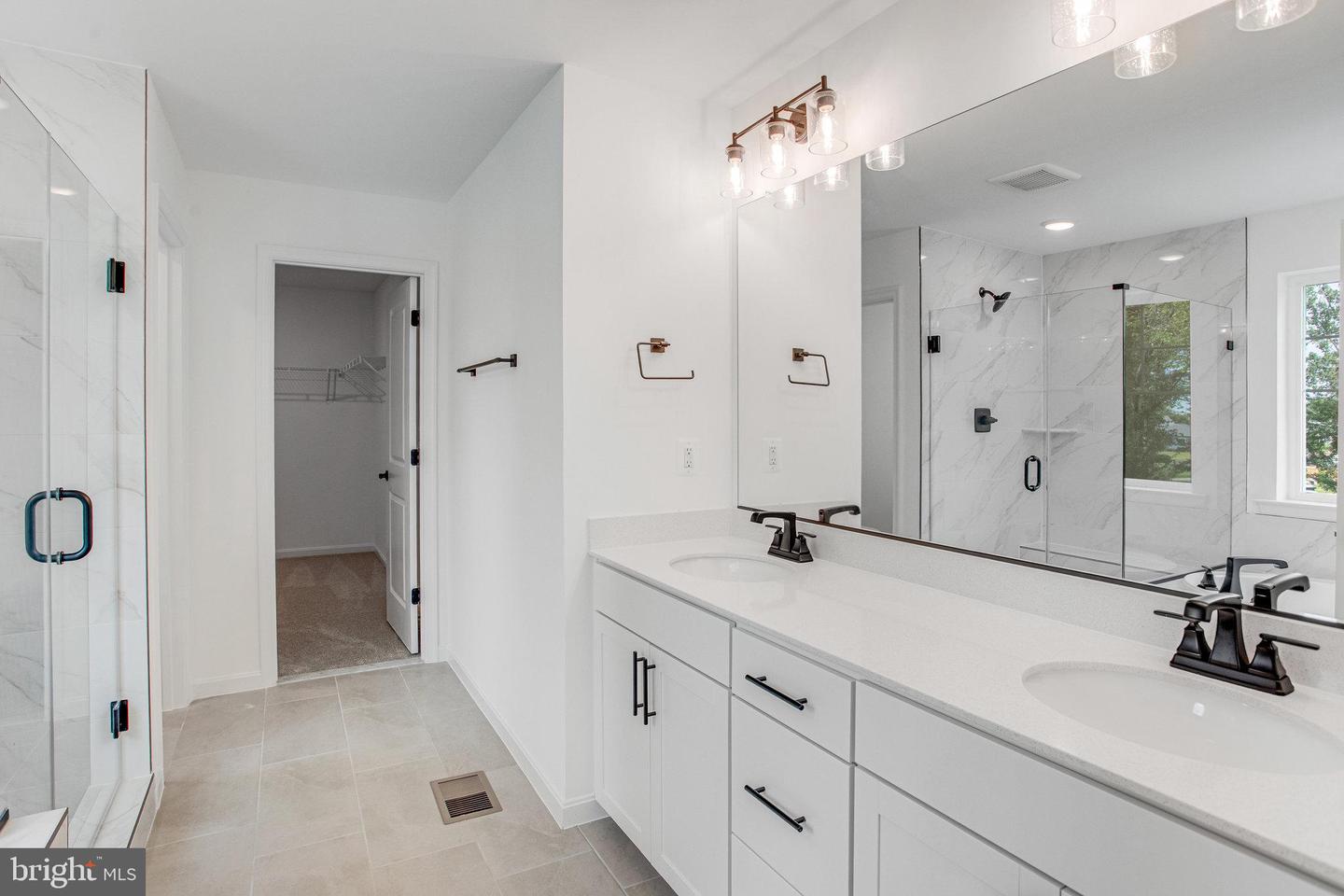213 CAMWOOD CT, FREDERICKSBURG, Virginia 22405, 6 Bedrooms Bedrooms, ,3 BathroomsBathrooms,Residential,For sale,213 CAMWOOD CT,VAST2041792 MLS # VAST2041792