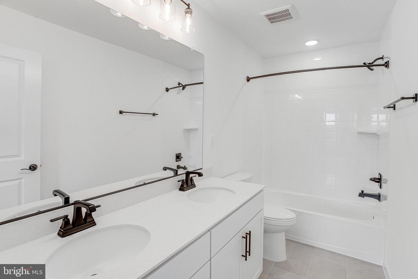 213 CAMWOOD CT, FREDERICKSBURG, Virginia 22405, 6 Bedrooms Bedrooms, ,3 BathroomsBathrooms,Residential,For sale,213 CAMWOOD CT,VAST2041792 MLS # VAST2041792