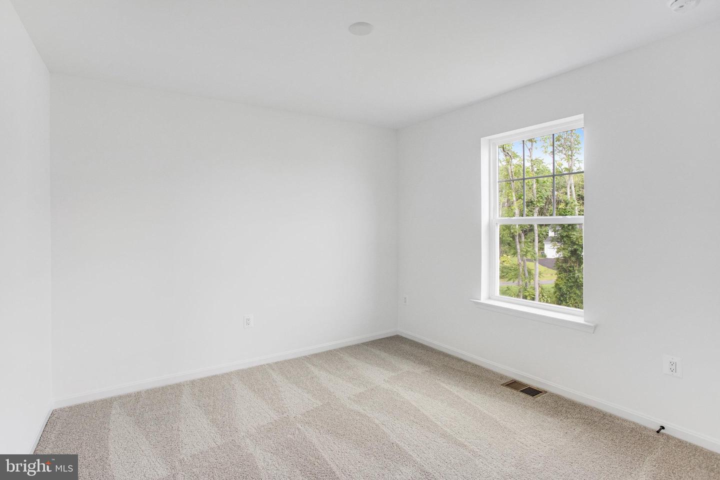 213 CAMWOOD CT, FREDERICKSBURG, Virginia 22405, 6 Bedrooms Bedrooms, ,3 BathroomsBathrooms,Residential,For sale,213 CAMWOOD CT,VAST2041792 MLS # VAST2041792
